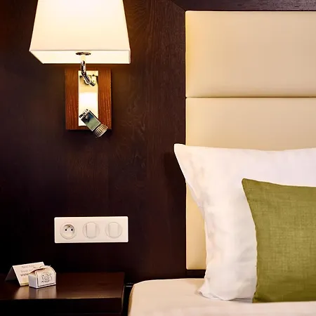 Airport - Der Valk Hotel