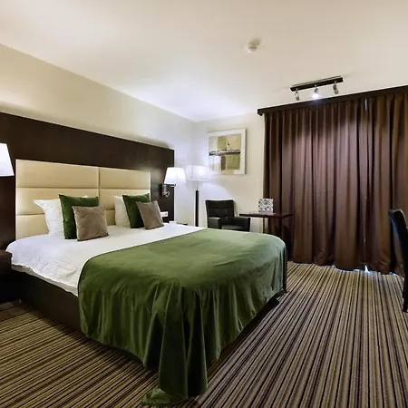 Hotel Airport - Der Valk 4*