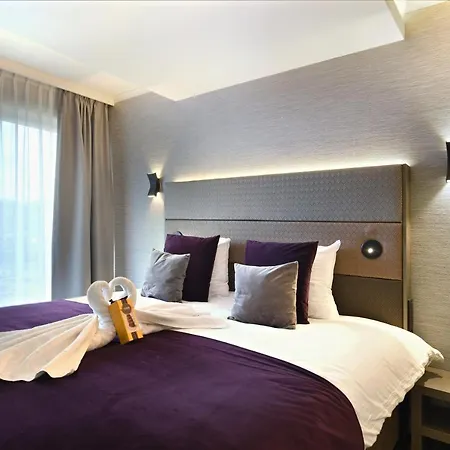 Airport - Der Valk 4* Charleroi