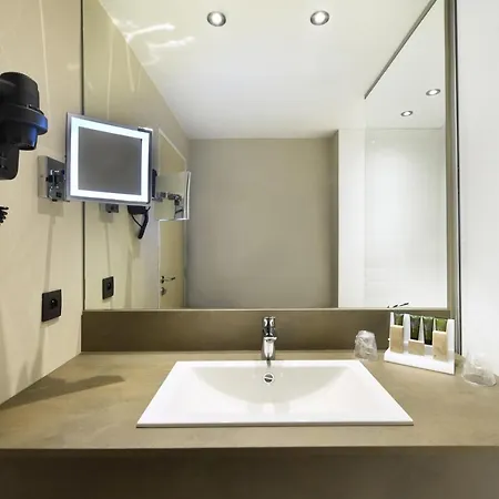 Airport - Der Valk 4* Charleroi