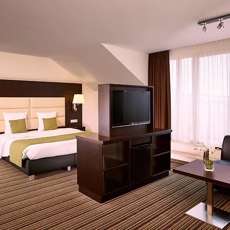Airport - Der Valk Hotel Charleroi