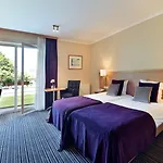 Airport - Der Valk Hotel 4*