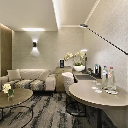 Airport - Der Valk Hotel 4*