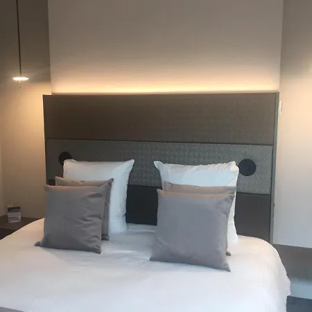 Airport - Der Valk Hotel