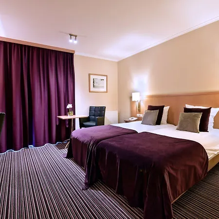 Airport - Der Valk Hotel