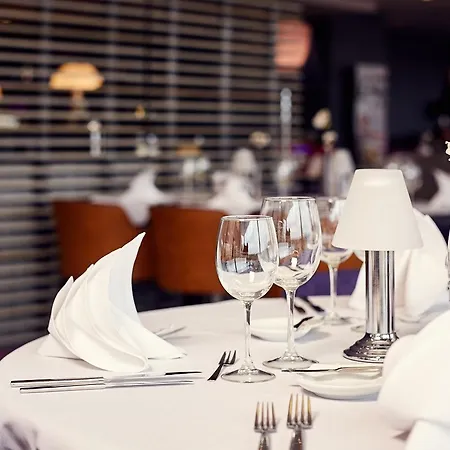 Airport - Der Valk Hotel 4*