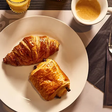 Airport - Der Valk Hotel 4*