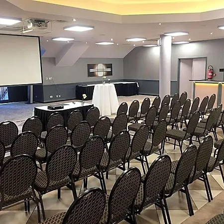 Airport - Der Valk 4* Charleroi