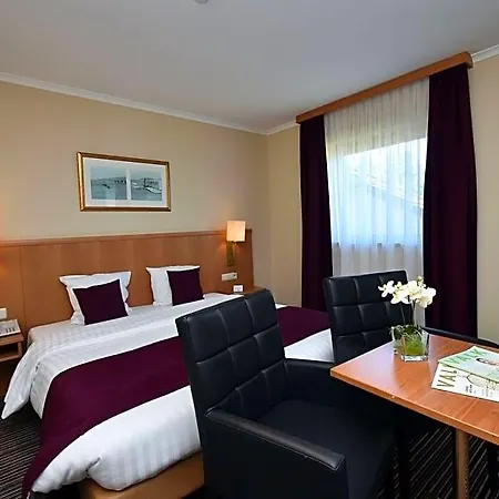 Airport - Der Valk 4* Charleroi