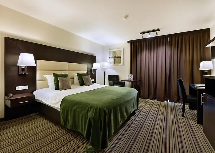 Hotel Airport - Der Valk 4*