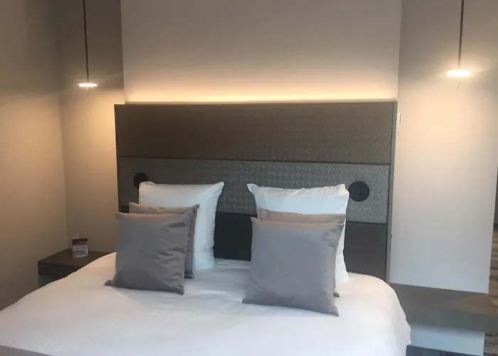 Airport - Der Valk Hotel