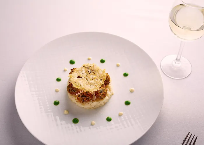 Hotel Airport - Der Valk 4*