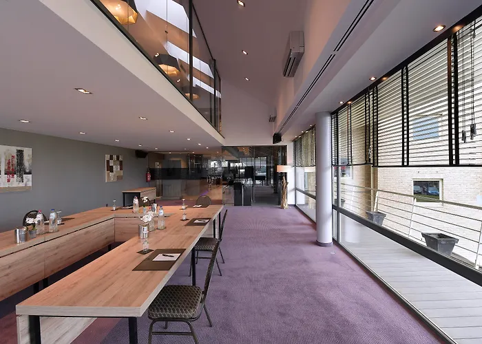 Airport - Der Valk 4*