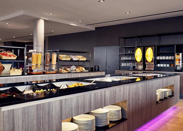 Hotel Airport - Der Valk 4*