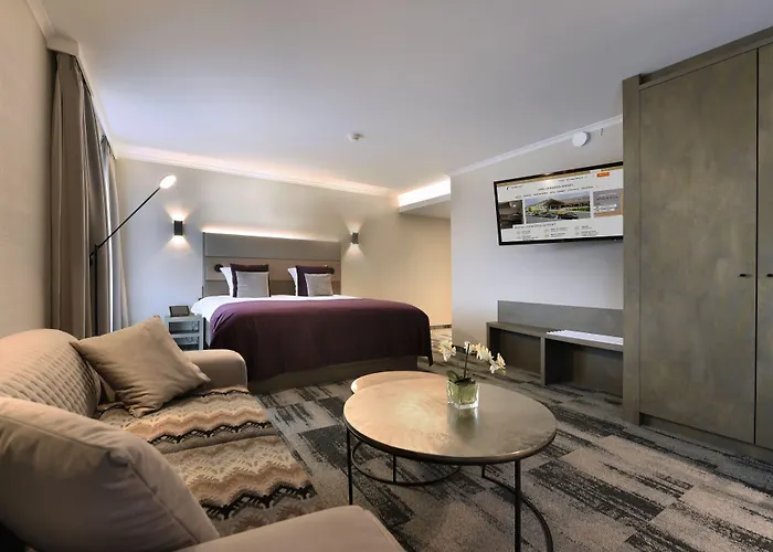 Airport - Der Valk 4* Charleroi