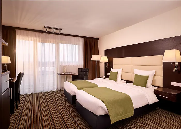 Hotel Airport - Der Valk 4*