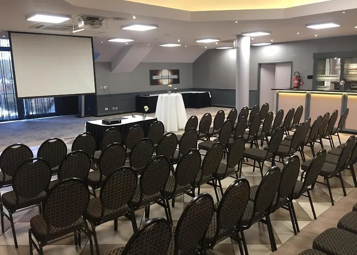 Airport - Der Valk 4* Charleroi